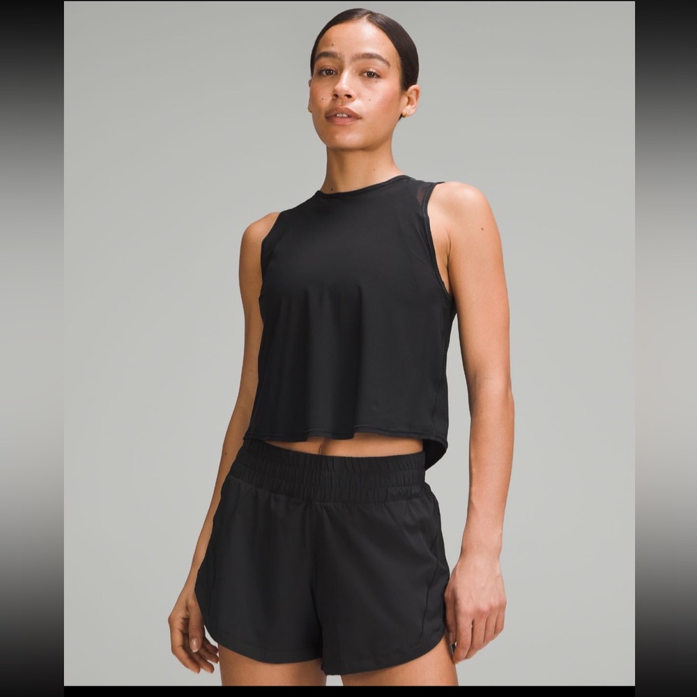 NWOT Lululemon sculpt cropped tank top size 12
